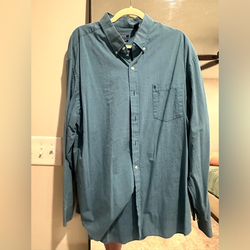Izod men’s deep teal button down